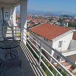 Sofranac Апартаменти Подгориця